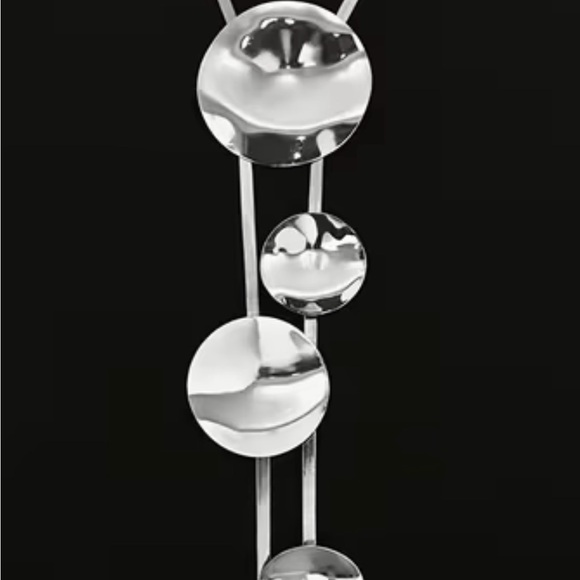 Modern Silver Disc Pendant Lariat Necklace - Picture 2 of 3